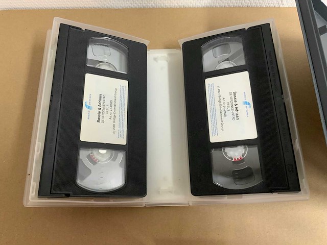 Partij dvd's, cd's, vhs, stripboeken, magazines - afbeelding 9 van  27