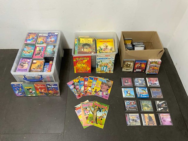 Partij dvd's, cd's, vhs, stripboeken, magazines - afbeelding 1 van  27