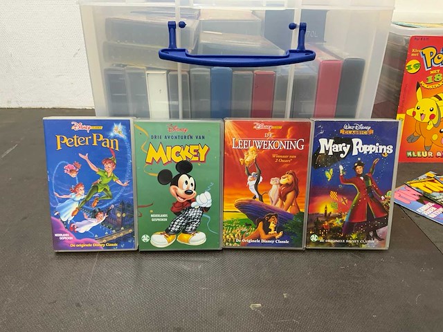 Partij dvd's, cd's, vhs, stripboeken, magazines - afbeelding 21 van  27