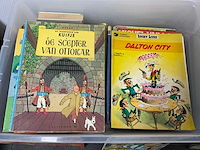 Partij dvd's, cd's, vhs, stripboeken, magazines - afbeelding 22 van  27