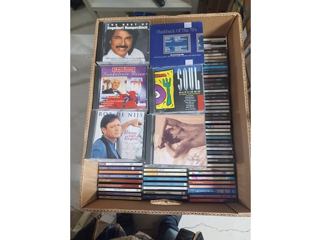 Partij dvd,s en cd,s nieuw en gebruikt orginale 161 dvd,s en 460 cd,s aantal 620 stuks. - afbeelding 2 van  11