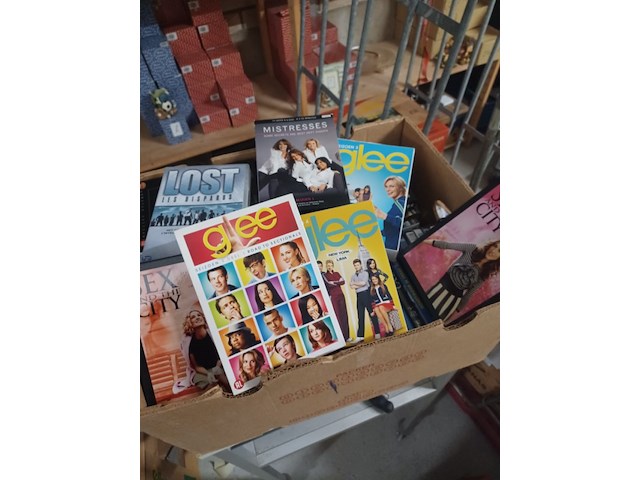 Partij dvd,s en cd,s nieuw en gebruikt orginale 161 dvd,s en 460 cd,s aantal 620 stuks. - afbeelding 11 van  11