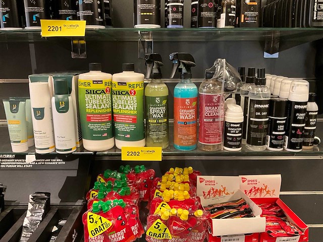 Partij dynamic/usport/silca fietsonderhoud en verzorgingsmiddelen - afbeelding 1 van  7