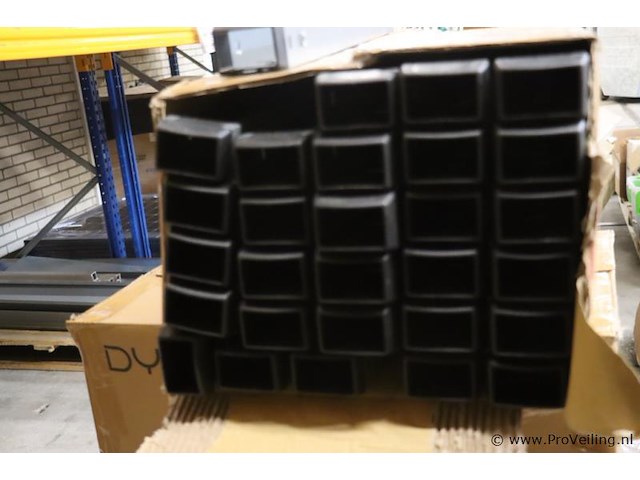 Partij dyness montagerail/profielen t.b.v. zonnepanelen - afbeelding 2 van  3
