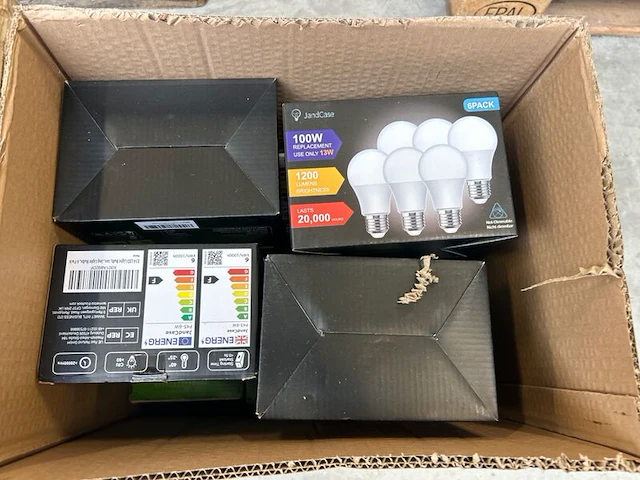 Partij e-commerce voorraad w.o. led spiegels, draadloze laders - afbeelding 7 van  9