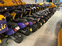 Partij e-scooters - afbeelding 3 van  19