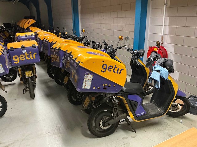 Partij e-scooters - afbeelding 13 van  19