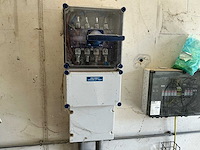 Partij eaton halyester schakelaarkasten skh160/4s, 160a, 4-polig (10 stuks) - afbeelding 3 van  12