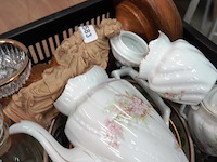 Partij eerdere kavels in krat - afbeelding 3 van  5