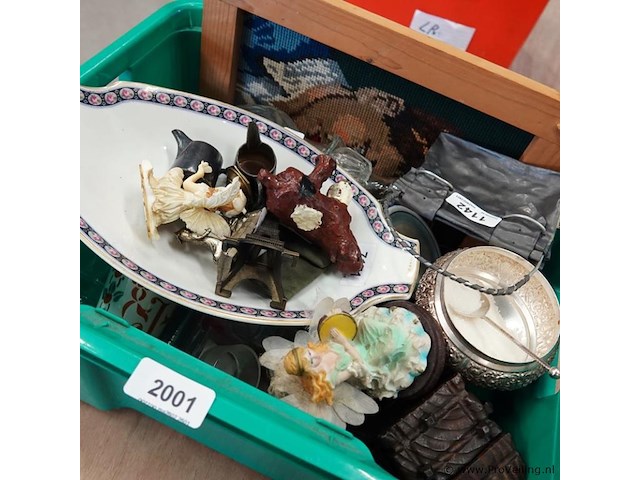 Partij eerdere kavels in plastic bak - afbeelding 5 van  5