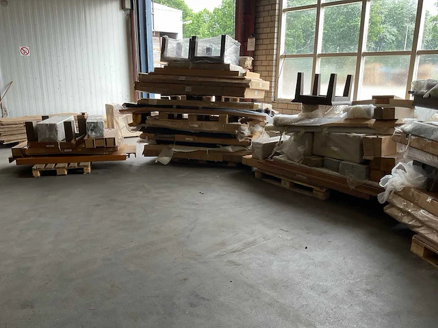 Partij eetkamer/salontafels (30x) - afbeelding 32 van  38