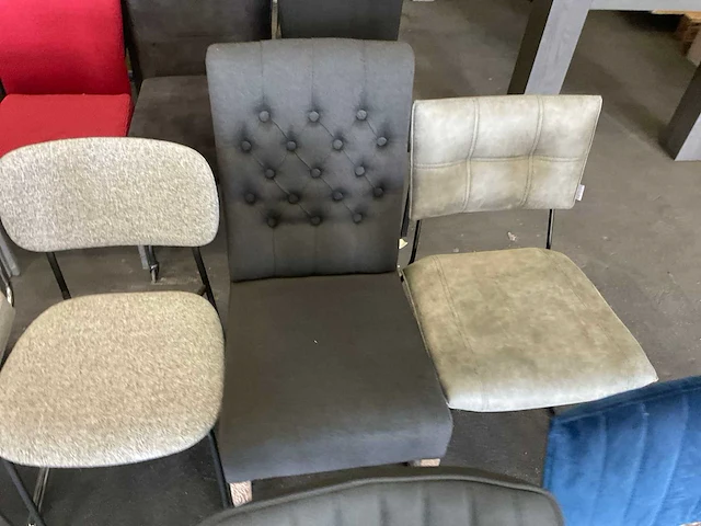 Partij eetkamerstoelen/barkrukken (43x) - afbeelding 14 van  35