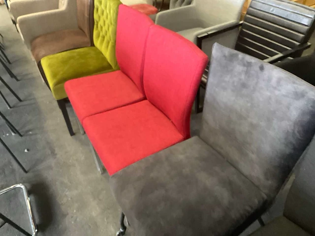 Partij eetkamerstoelen/barkrukken (43x) - afbeelding 17 van  35