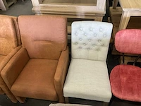 Partij eetkamerstoelen/barkrukken (43x) - afbeelding 25 van  35