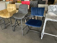 Partij eetkamerstoelen/barkrukken (43x) - afbeelding 31 van  35