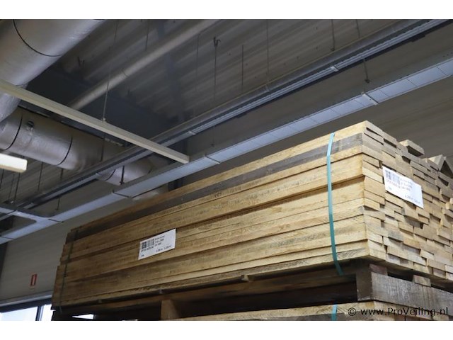 Partij eiken planken - afbeelding 1 van  3