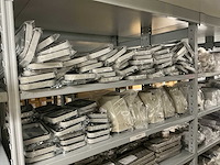 Partij einddeksels/railsteunschotten/bedieningsvensters/etc (1142x) - afbeelding 7 van  37