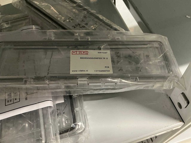 Partij einddeksels/railsteunschotten/bedieningsvensters/etc (1142x) - afbeelding 30 van  37