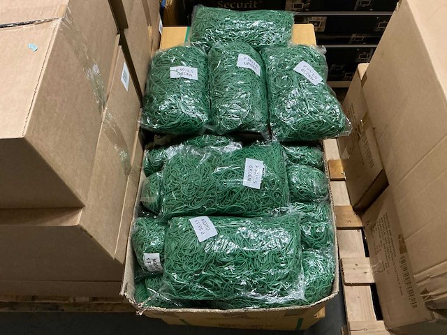 Partij elastieken p 50/1,5 groen 1kg (84x) - afbeelding 1 van  3