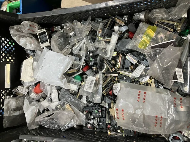 Partij electramateriaal - afbeelding 4 van  10