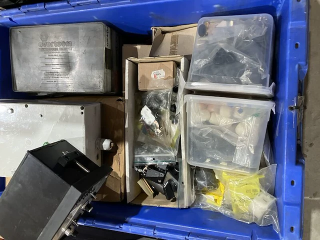 Partij electramateriaal - afbeelding 9 van  10