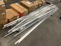Partij electriciteitsbuizen - afbeelding 1 van  3