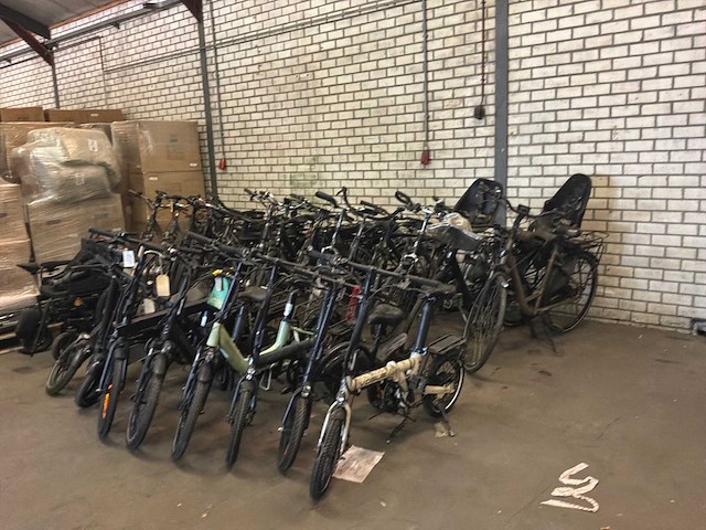 Partij electrische/vouw fietsen (24x) - afbeelding 32 van  37