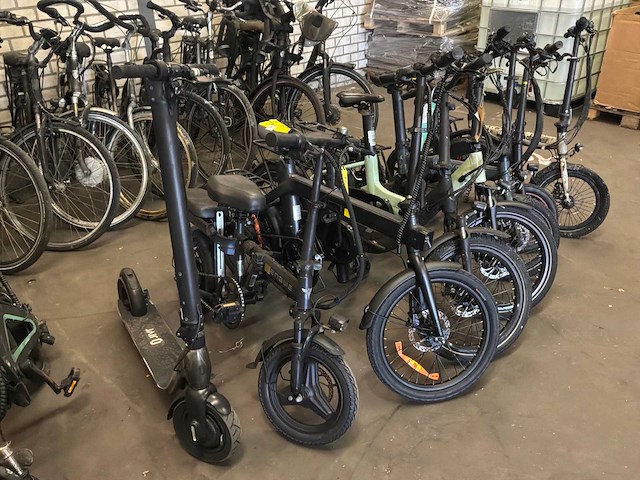Partij electrische/vouw fietsen (24x) - afbeelding 36 van  37