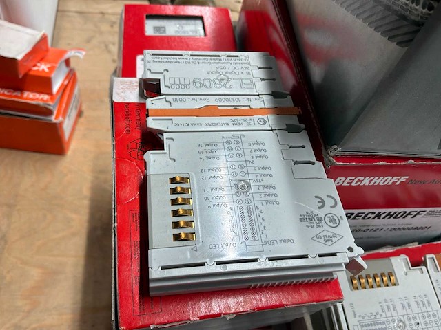 Partij electro componenten - afbeelding 9 van  9