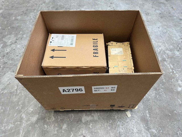 Partij electronica & automatisering - afbeelding 1 van  8