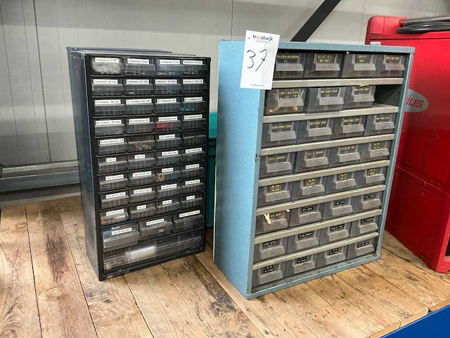 Partij electronica onderdelen met ladenkastje (4x) - afbeelding 1 van  14