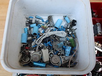Partij electronica onderdelen - afbeelding 7 van  9