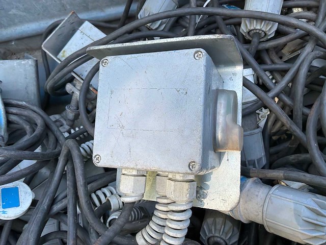 Partij electronica - afbeelding 1 van  3