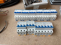 Partij electronica - afbeelding 5 van  7