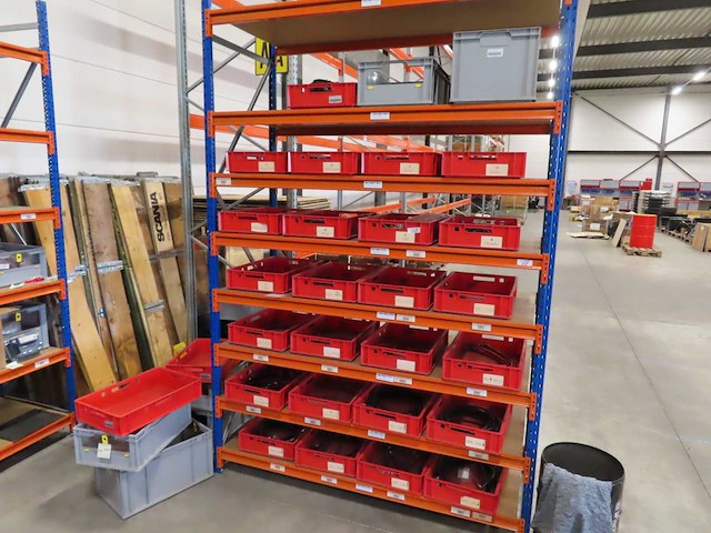 Partij electrotechnische onderdelen - afbeelding 1 van  9