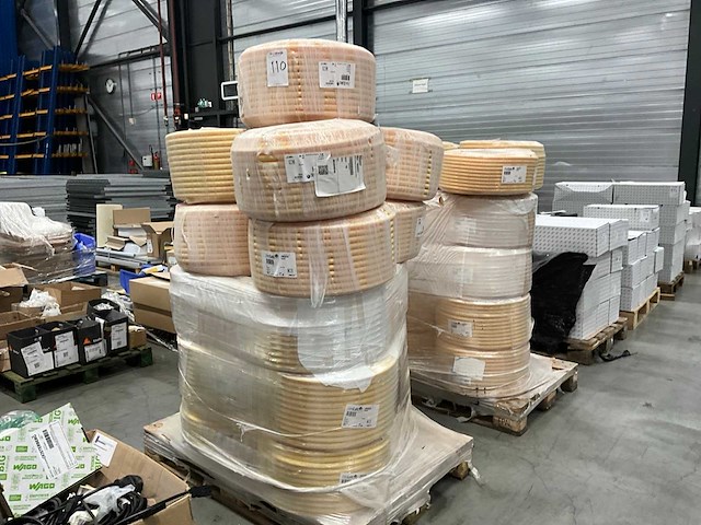 Partij elektra 19 mm mantelbuis (ca. 3800 mtr) - afbeelding 1 van  4