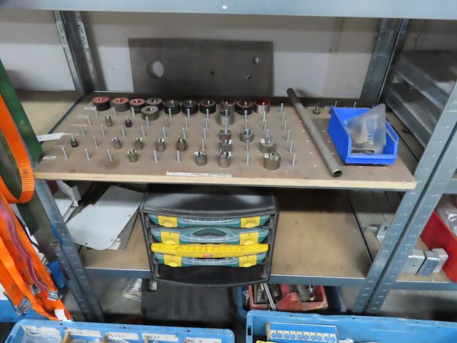 Partij elektra en installatiemateriaal - afbeelding 18 van  36