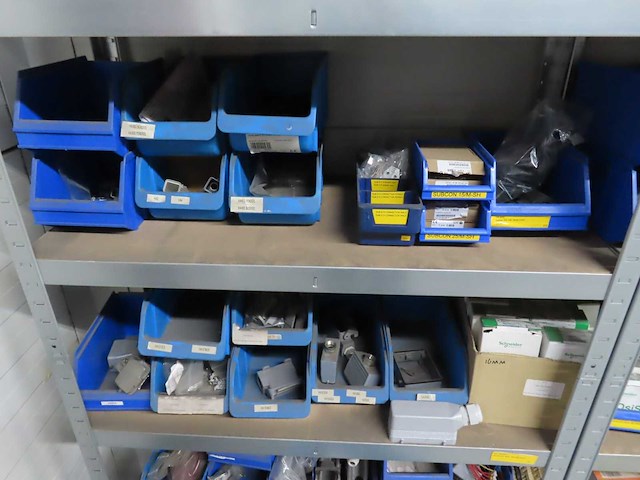 Partij elektra en installatiemateriaal - afbeelding 31 van  36