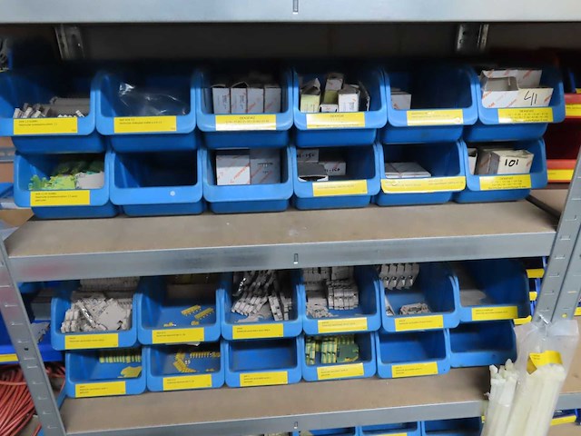 Partij elektra en installatiemateriaal - afbeelding 25 van  36