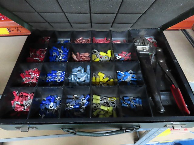 Partij elektra en installatiemateriaal - afbeelding 29 van  36