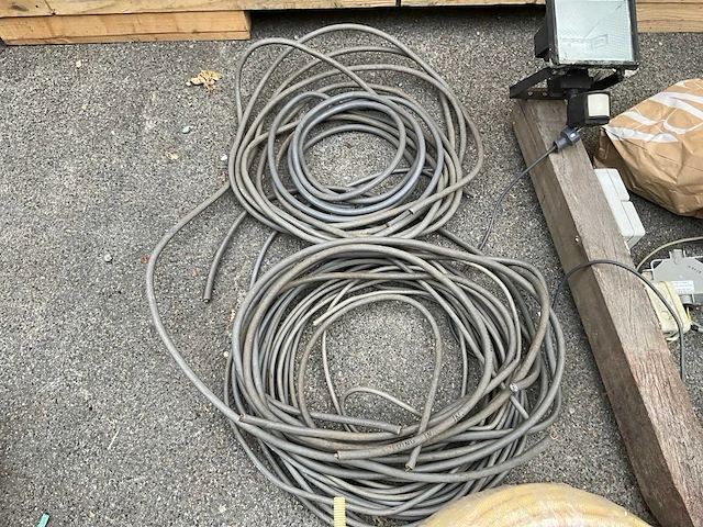Partij elektra en toebehoren - afbeelding 5 van  11