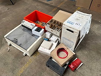 Partij elektra installatie materialen - afbeelding 1 van  7