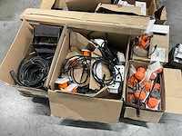 Partij elektra installatiematerialen - afbeelding 3 van  10
