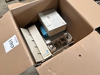Partij elektra installatiematerialen - afbeelding 2 van  4