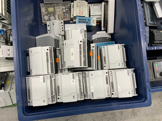 Partij elektra materialen - afbeelding 5 van  10