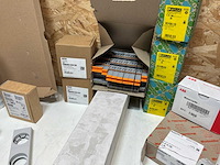 Partij elektra toebehoren - afbeelding 10 van  18