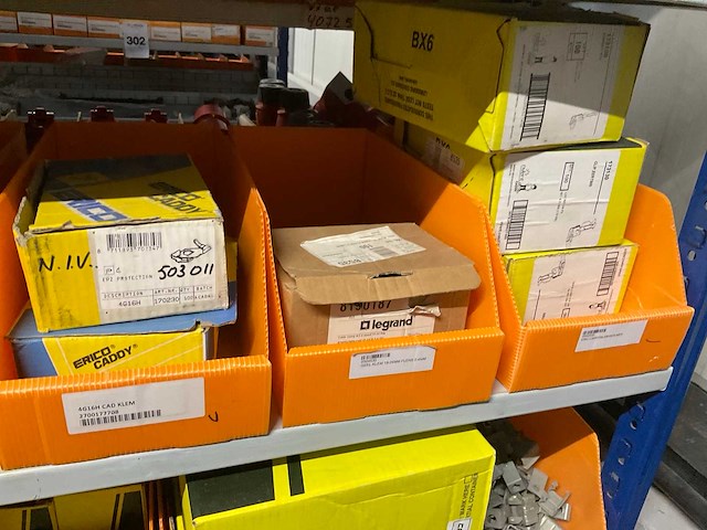 Partij elektra toebehoren - afbeelding 2 van  16