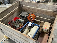 Partij elektra toebehoren - afbeelding 1 van  6