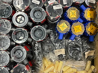 Partij elektratoebehoren (200x) - afbeelding 4 van  18