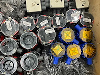 Partij elektratoebehoren (200x) - afbeelding 9 van  18